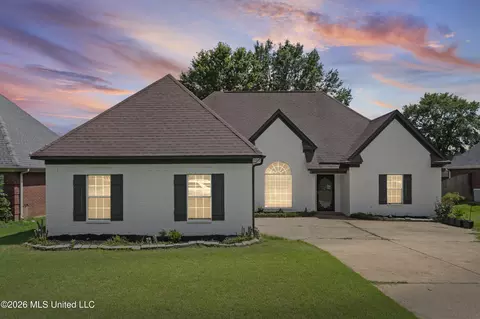 9625 S Meade Cir, Olive Branch, MS 38654