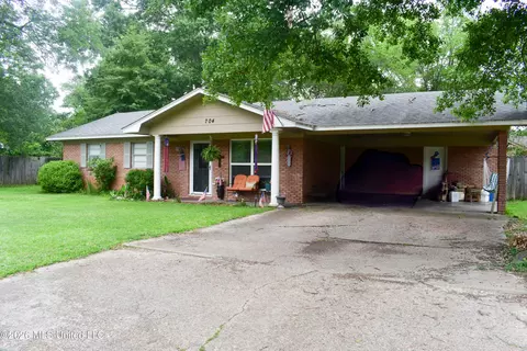 704 Marilyn Dr, Pearl, MS 39208