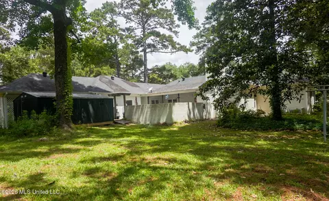Exterior - 1605 Lissa Dr, Mccomb, MS 39648 photo 5 of 15