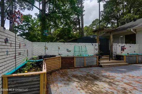 Exterior - 1605 Lissa Dr, Mccomb, MS 39648 photo 11 of 15