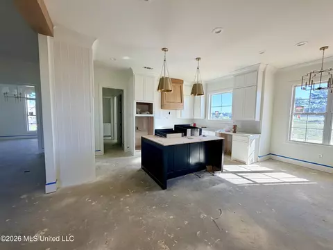 Kitchen - 930 Mulberry Dr, Brandon, MS 39047 photo 4 of 4