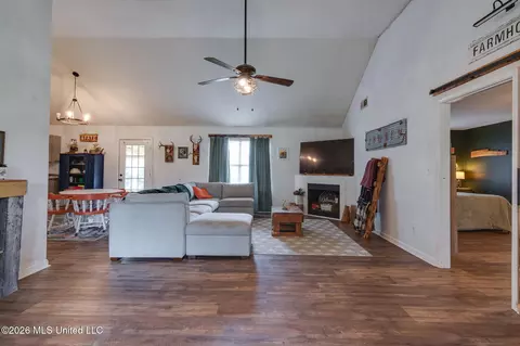 Other - 5969 Sycamore Dr, Hernando, MS 38632 photo 1 of 9
