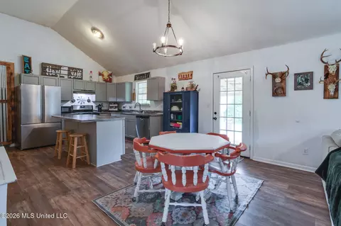 Dining - 5969 Sycamore Dr, Hernando, MS 38632 photo 1 of 1