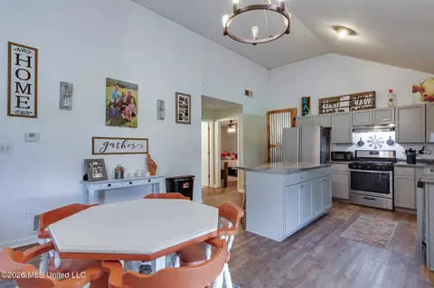 Other - 5969 Sycamore Dr, Hernando, MS 38632 photo 4 of 9