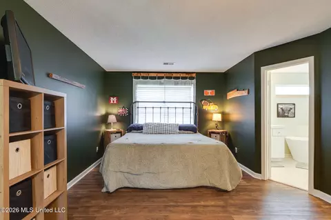 Bedroom - 5969 Sycamore Dr, Hernando, MS 38632 photo 6 of 6