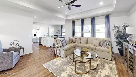 Living - 227 Canvasback Trl, Brandon, MS 39047 photo 1 of 1