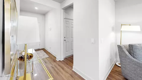 Entry Way - 227 Canvasback Trl, Brandon, MS 39047 photo 7 of 10