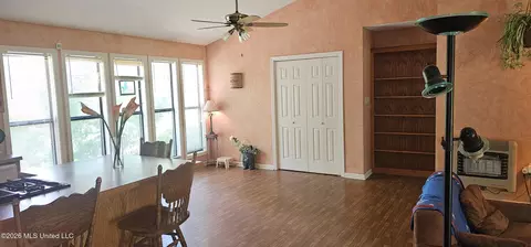 Living - 405 Chickasaw Rd, Pope, MS 38658 photo 2 of 2