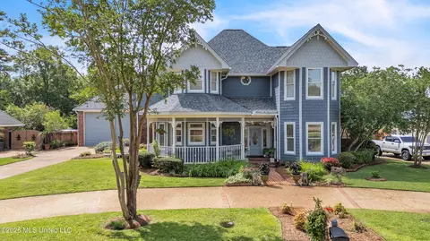 Exterior - 401 Northwind Dr, Brandon, MS 39047 photo 2 of 14