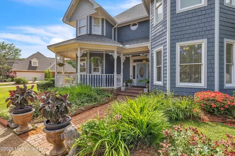 Exterior - 401 Northwind Dr, Brandon, MS 39047 photo 5 of 14