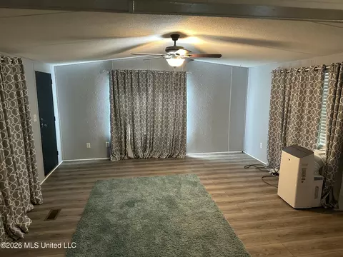 4084 Sand Hill Rd, Lexington, MS 39095