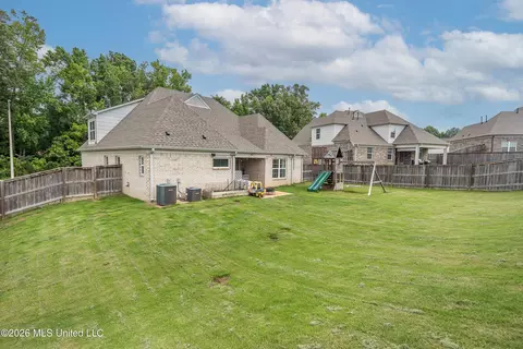 Exterior - 235 Magnolia Hts Dr, Hernando, MS 38632 photo 5 of 5