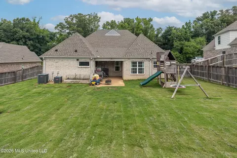 Exterior - 235 Magnolia Hts Dr, Hernando, MS 38632 photo 4 of 5