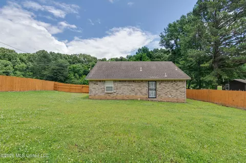 Exterior - 2015 Tulane Rd, Nesbit, MS 38651 photo 6 of 11