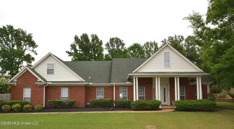 616 Ridge View Dr, Hernando, MS 38632