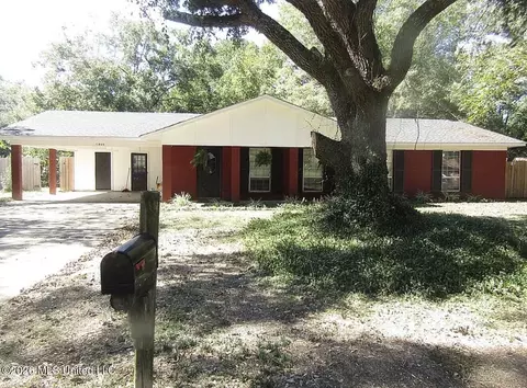 5805 E Sedgwick Ct, Jackson, MS 39211