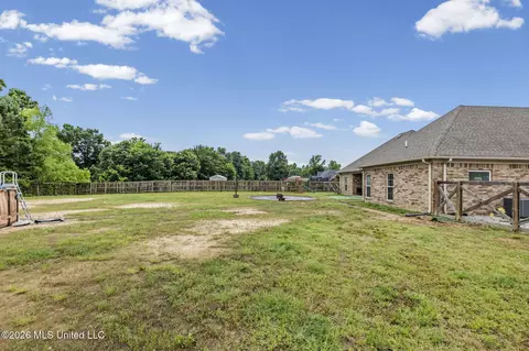 Exterior - 750 Moore Loop, Byhalia, MS 38611 photo 4 of 4