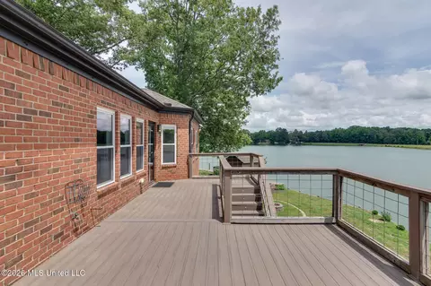 Exterior - 4838 Victoria Dr, Nesbit, MS 38651 photo 5 of 7