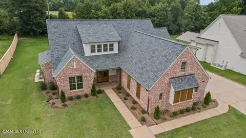 Exterior - 5416 Grayson Way, Hernando, MS 38632 photo 2 of 6