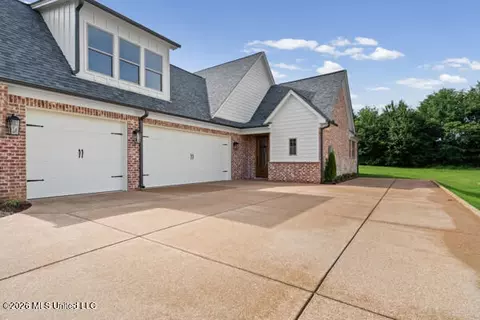 Exterior - 5416 Grayson Way, Hernando, MS 38632 photo 3 of 6