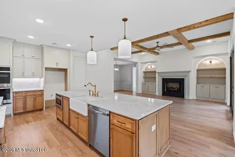 Kitchen - 5416 Grayson Way, Hernando, MS 38632 photo 3 of 3