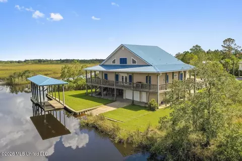 4166 Old Lazy River Rd, Bay Saint Louis, MS 39520