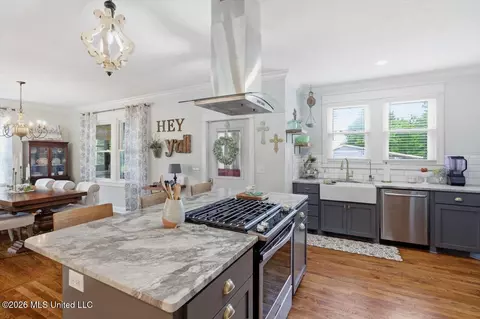Kitchen - 718 S College St, Brandon, MS 39042 photo 1 of 8