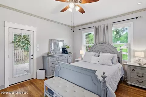 Bedroom - 718 S College St, Brandon, MS 39042 photo 3 of 6