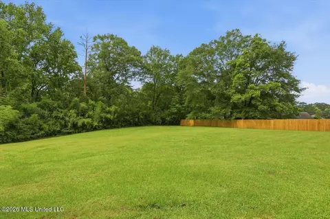 Exterior - 718 S College St, Brandon, MS 39042 photo 9 of 11