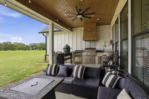 Exterior - 120 Winchester Dr, Flora, MS 39071 photo 8 of 11