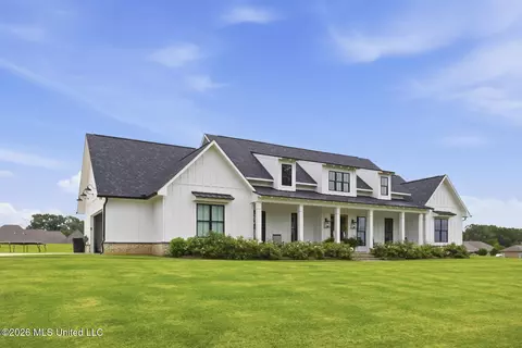 Exterior - 120 Winchester Dr, Flora, MS 39071 photo 2 of 11