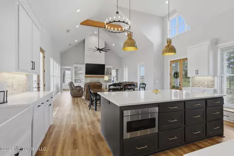 Kitchen - 120 Winchester Dr, Flora, MS 39071 photo 8 of 8