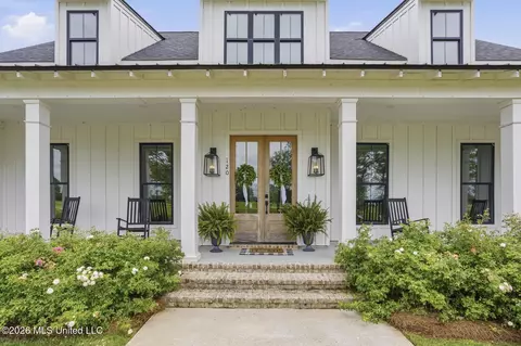 Exterior - 120 Winchester Dr, Flora, MS 39071 photo 3 of 11