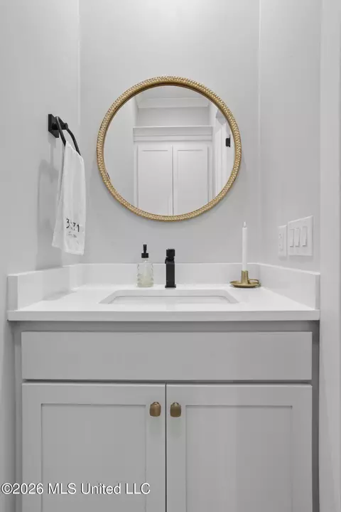 Bath - 120 Winchester Dr, Flora, MS 39071 photo 6 of 8