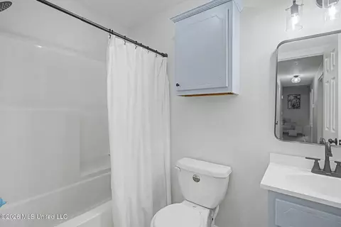 Bath - 105 Hall St, Wiggins, MS 39577 photo 2 of 2