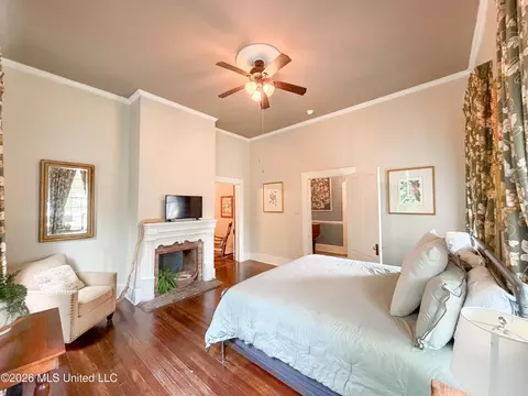 Bedroom - 914 State St, Natchez, MS 39120 photo 2 of 8