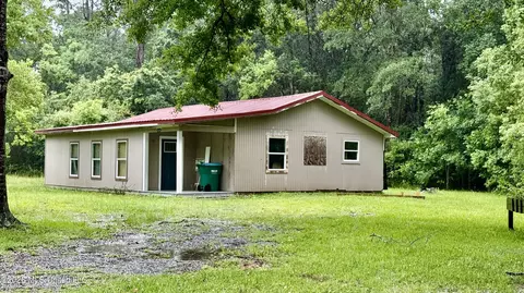 5635 Hand Sheber St, Ocean Springs, MS 39564