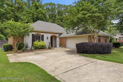 103 Woodburn Way, Pearl, MS 39208