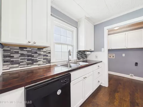 Other - 180 Iris St, Biloxi, MS 39531 photo 2 of 5