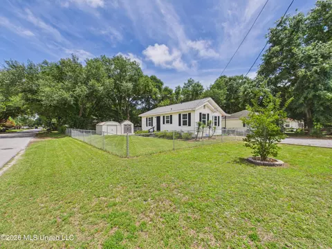 Exterior - 180 Iris St, Biloxi, MS 39531 photo 7 of 11
