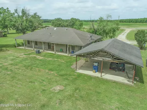 Exterior - 2336 Dummyline Rd, Lambert, MS 38643 photo 5 of 27