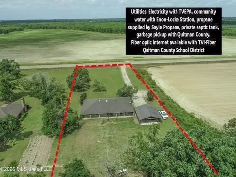 View/Area - 2336 Dummyline Rd, Lambert, MS 38643 photo 6 of 8