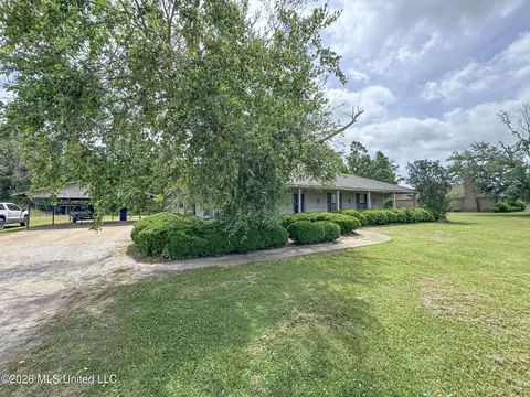 Exterior - 2336 Dummyline Rd, Lambert, MS 38643 photo 10 of 27