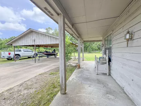 Exterior - 2336 Dummyline Rd, Lambert, MS 38643 photo 15 of 27
