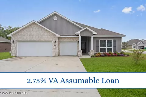 6000 Penni Ln, Ocean Springs, MS 39564