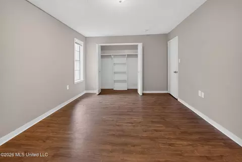 Bedroom - 2137 Thousand Oaks Dr, Jackson, MS 39212 photo 8 of 9