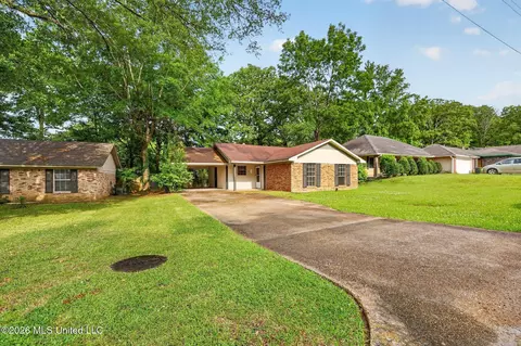 Other - 2137 Thousand Oaks Dr, Jackson, MS 39212 photo 1 of 11