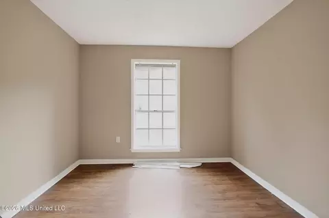 Bedroom - 2137 Thousand Oaks Dr, Jackson, MS 39212 photo 2 of 9