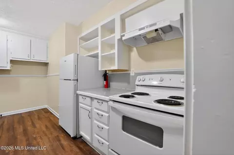 Kitchen - 4875 Sheridan Dr, Jackson, MS 39206 photo 1 of 1