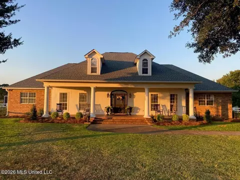 1656 SE Maura Ln, Brookhaven, MS 39601